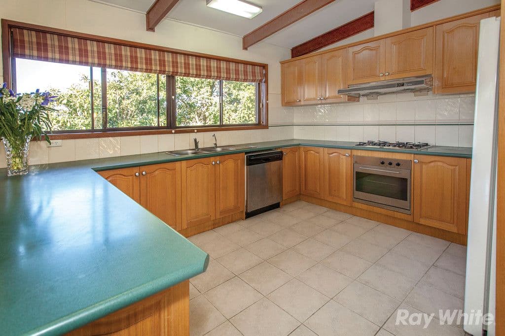 4 Gymea Court, Glen Waverley VIC 3150, Glen Waverley - Thumbnail 7
