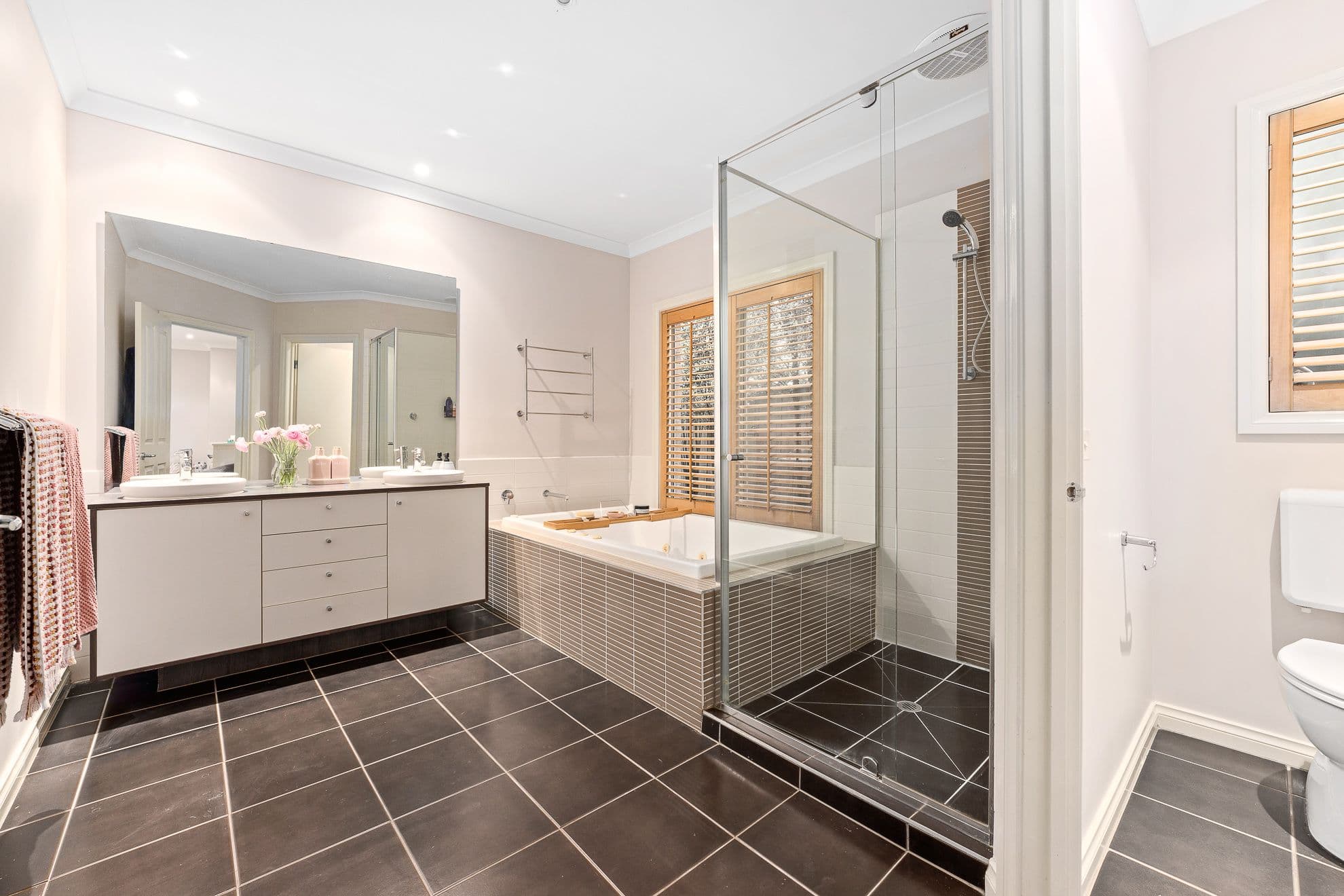 9 Bronte Way, Taylors Hill VIC 3037, Taylors Hill - Thumbnail 5
