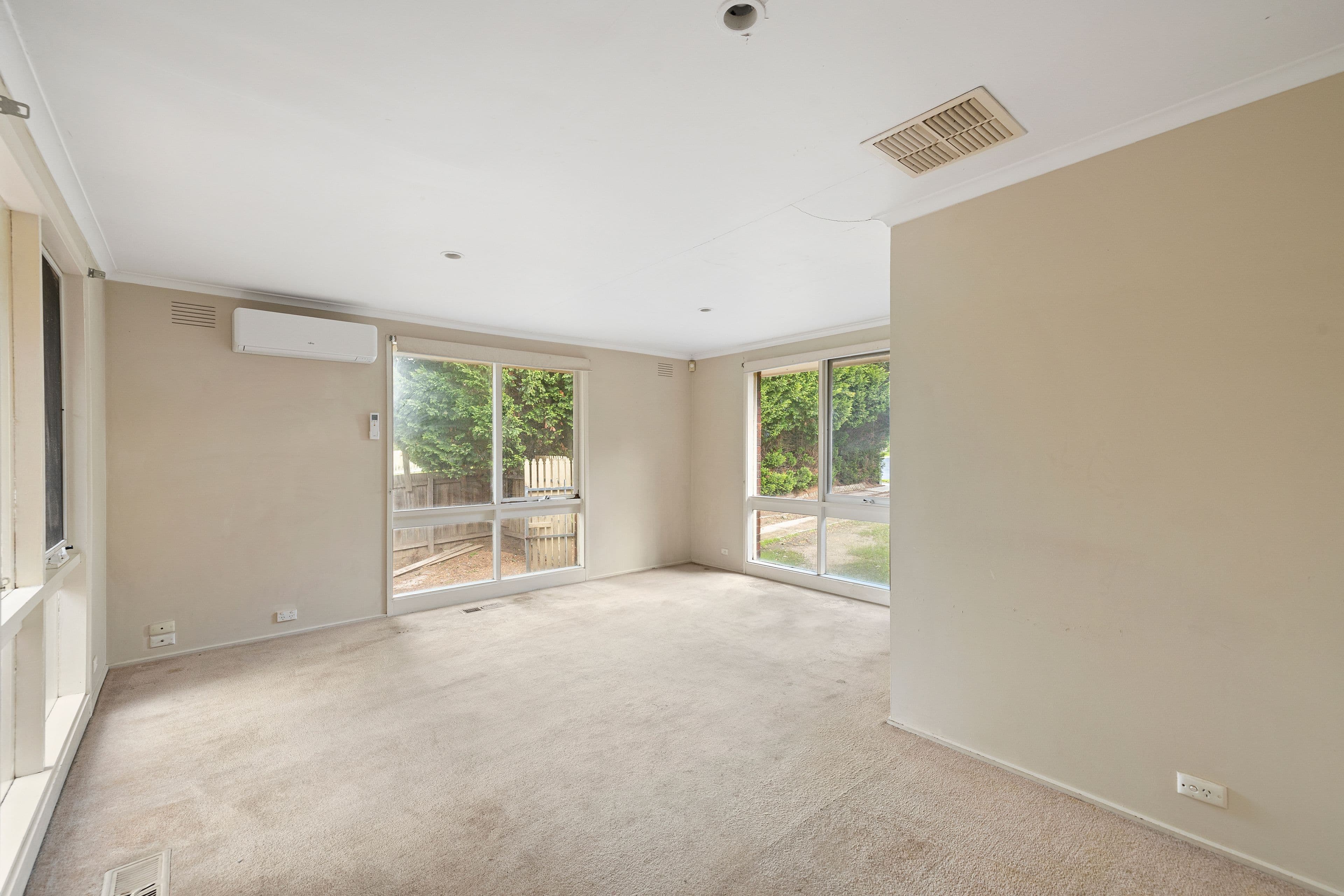 20 Tamboon Drive, Rowville VIC 3178, Rowville - Thumbnail 2