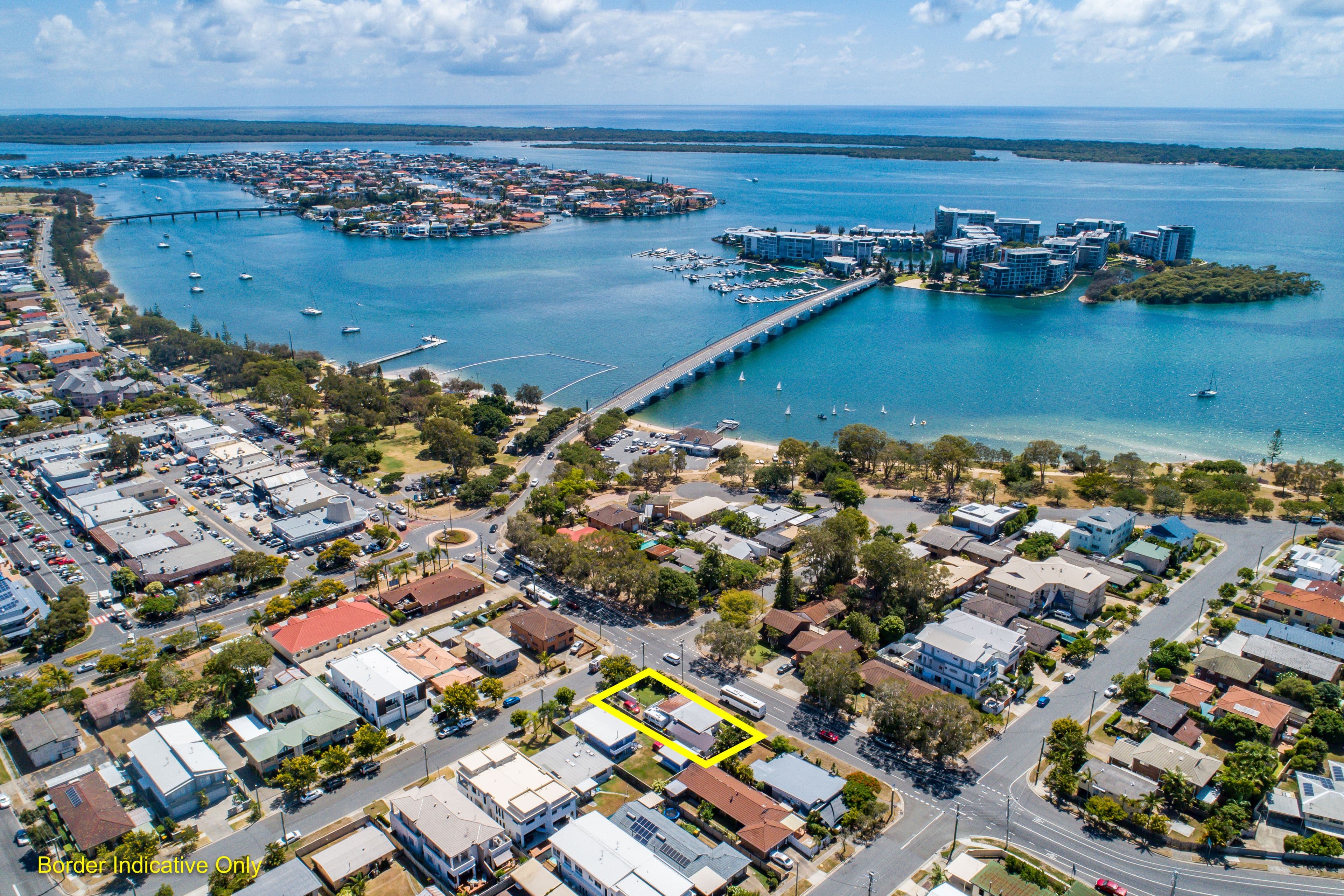20 Milton Avenue, Paradise Point QLD 4216, Paradise Point - Image 1