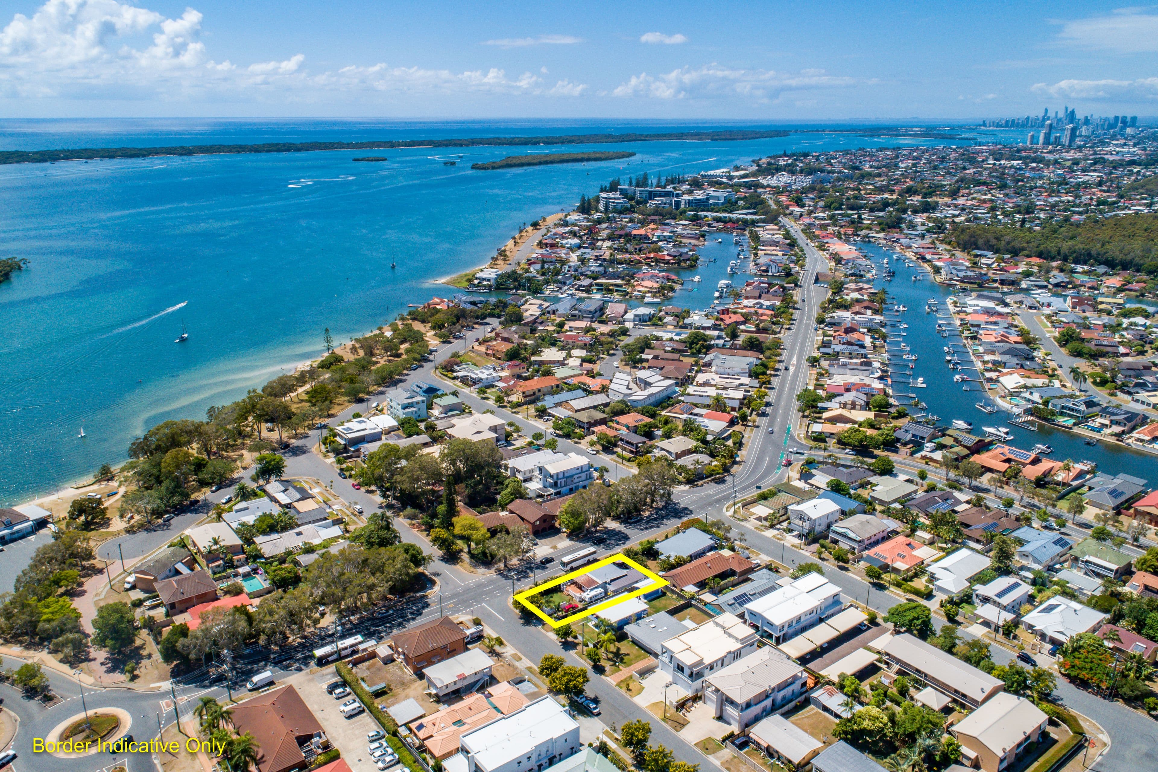 20 Milton Avenue, Paradise Point QLD 4216, Paradise Point - Thumbnail 2