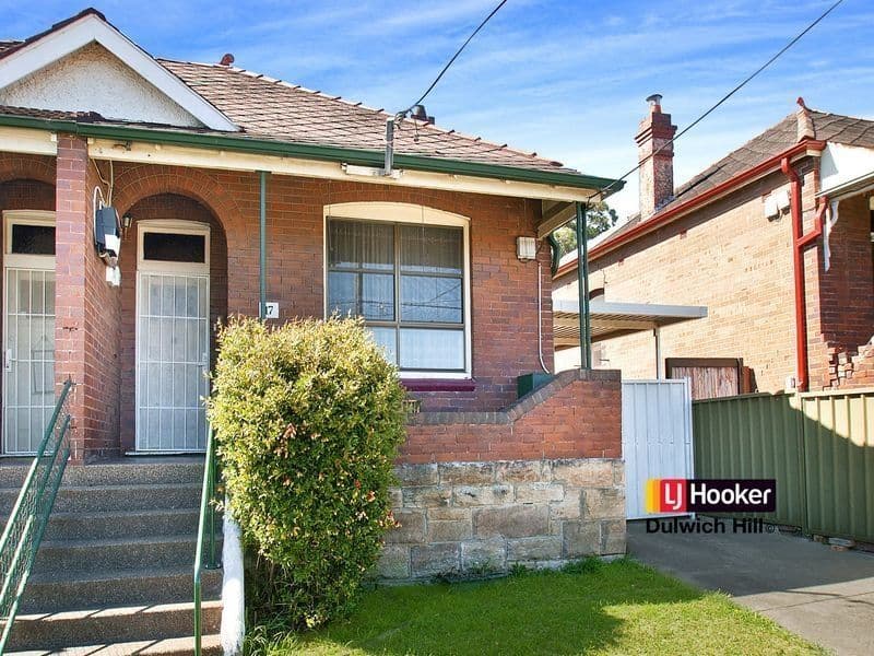 17 Jeffrey Street, Canterbury - Image 1