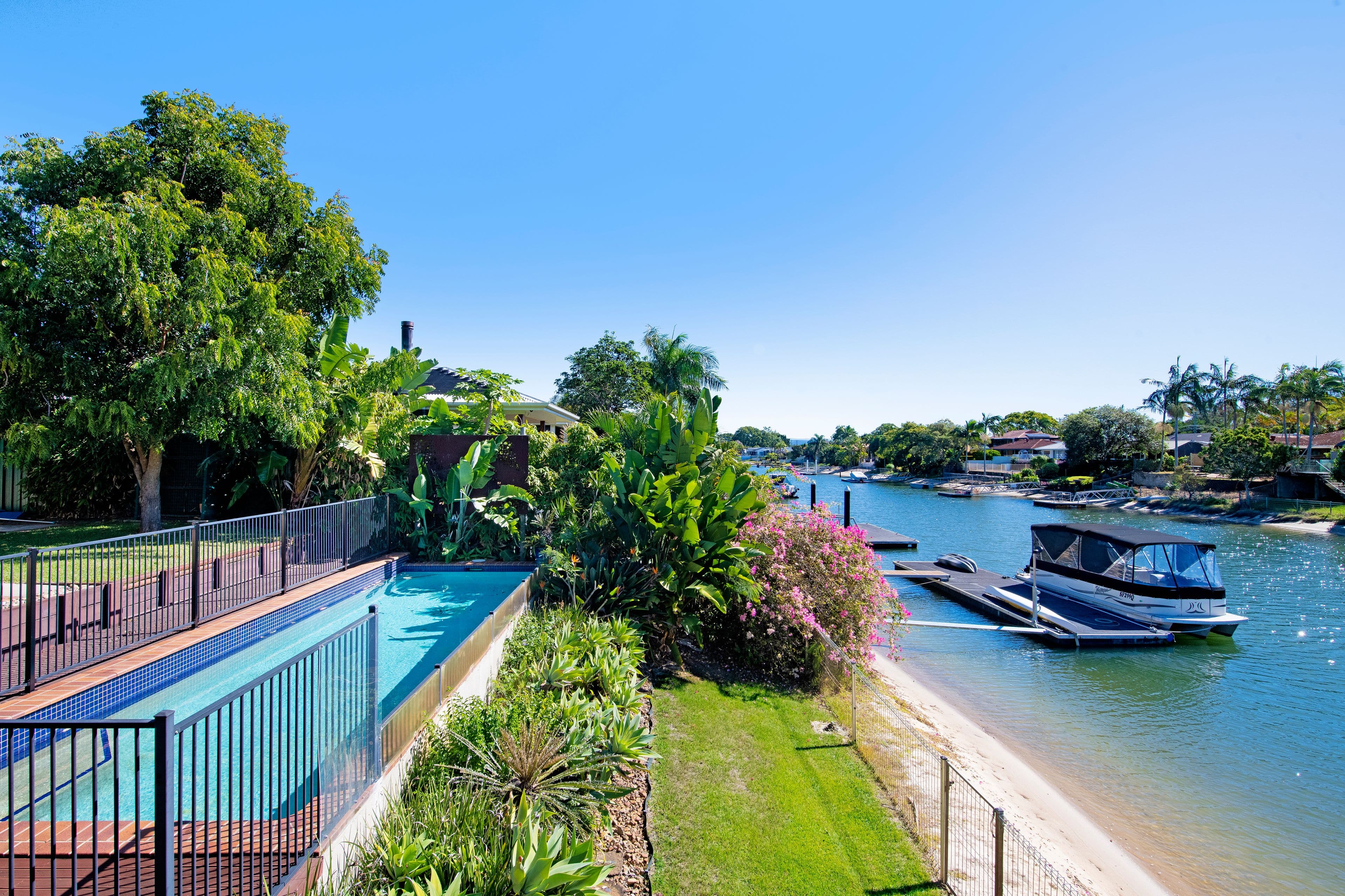 5 Bombala Street, Broadbeach Waters QLD 4218, Broadbeach Waters - Thumbnail 2