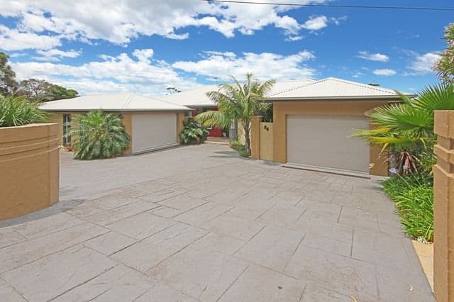 84 Golf Avenue, MOLLYMOOK NSW 2539, Mollymook - Thumbnail 2