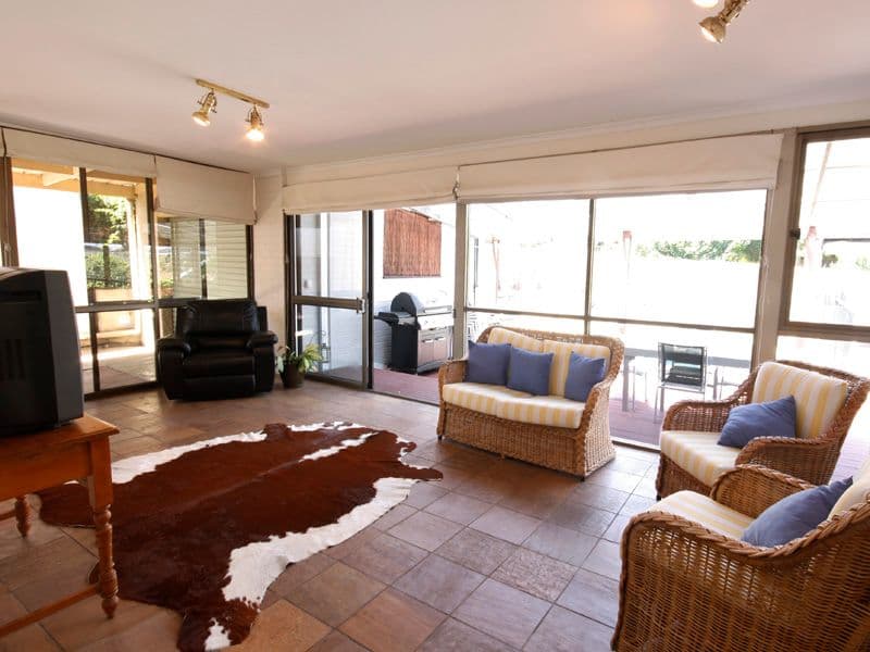 18 Elizabeth Street, HIGHTON VIC 3216, Highton - Thumbnail 2