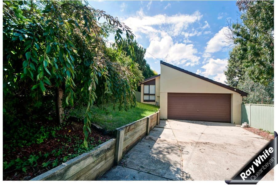 8 Camellia Place, QUEANBEYAN NSW 2620, Queanbeyan - Thumbnail 2