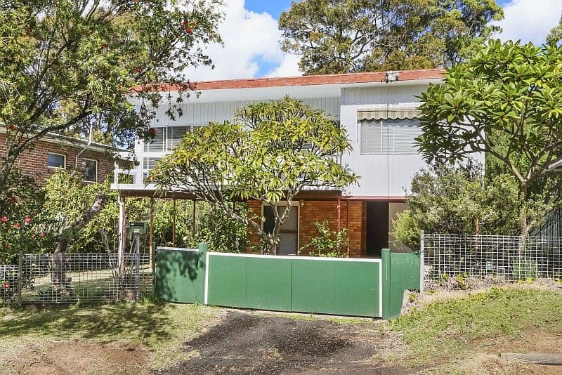 12 Shannon Parade, BERKELEY VALE NSW 2261, Berkeley Vale - Thumbnail 4
