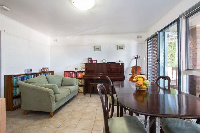 90 Tyrrell Street, The Hill NSW 2300, The Hill - Thumbnail 3