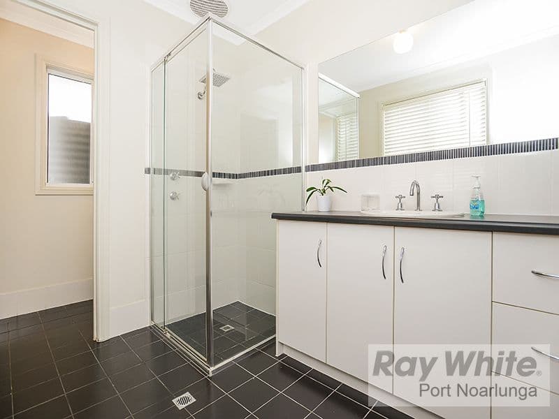1 Hender Avenue, Port Noarlunga SA 5167, Port Noarlunga - Thumbnail 6