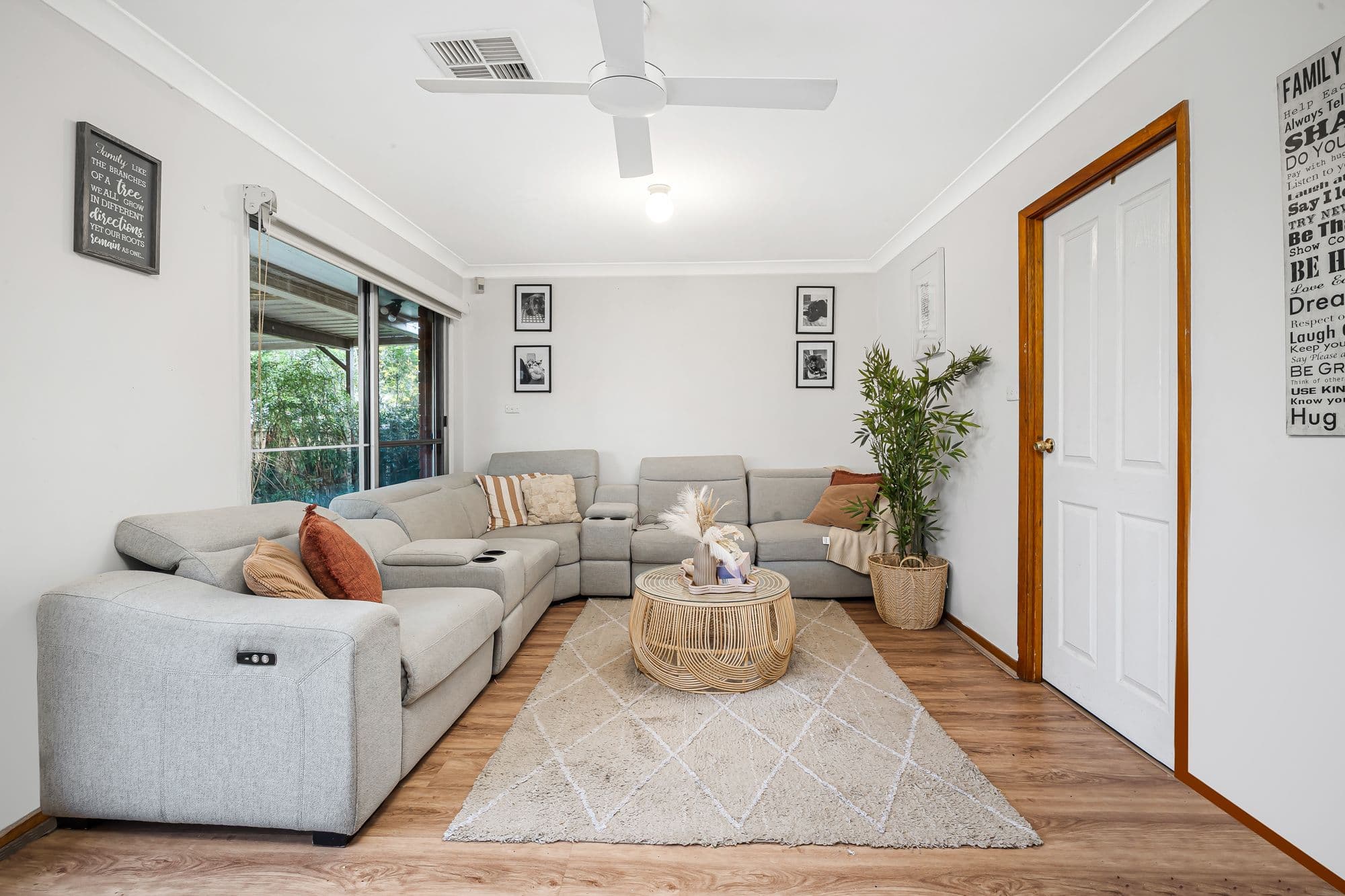 2 Caloola Avenue, Penrith NSW 2750, Penrith - Thumbnail 2