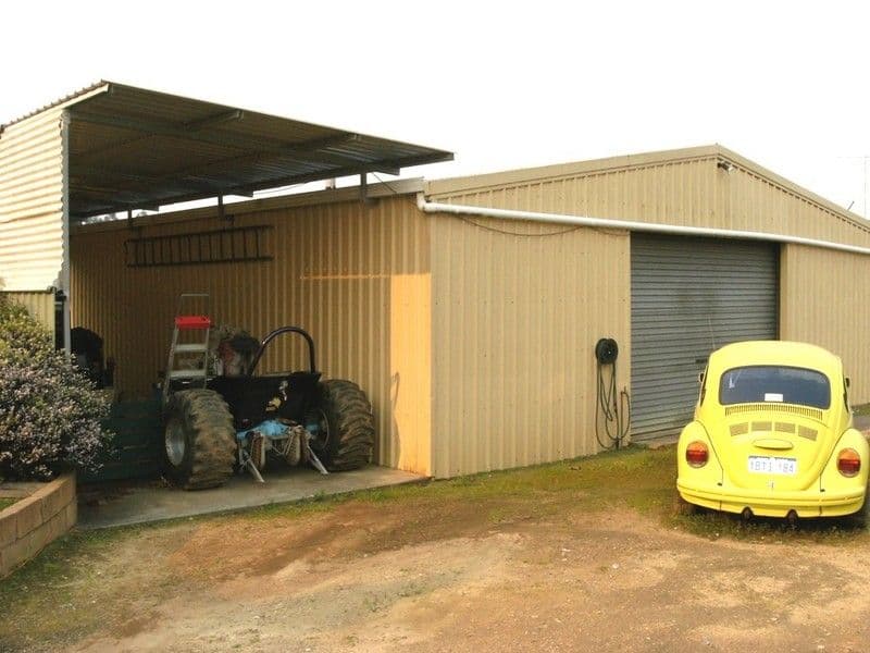16 Clark Street, MANJIMUP WA 6258, Manjimup - Thumbnail 2