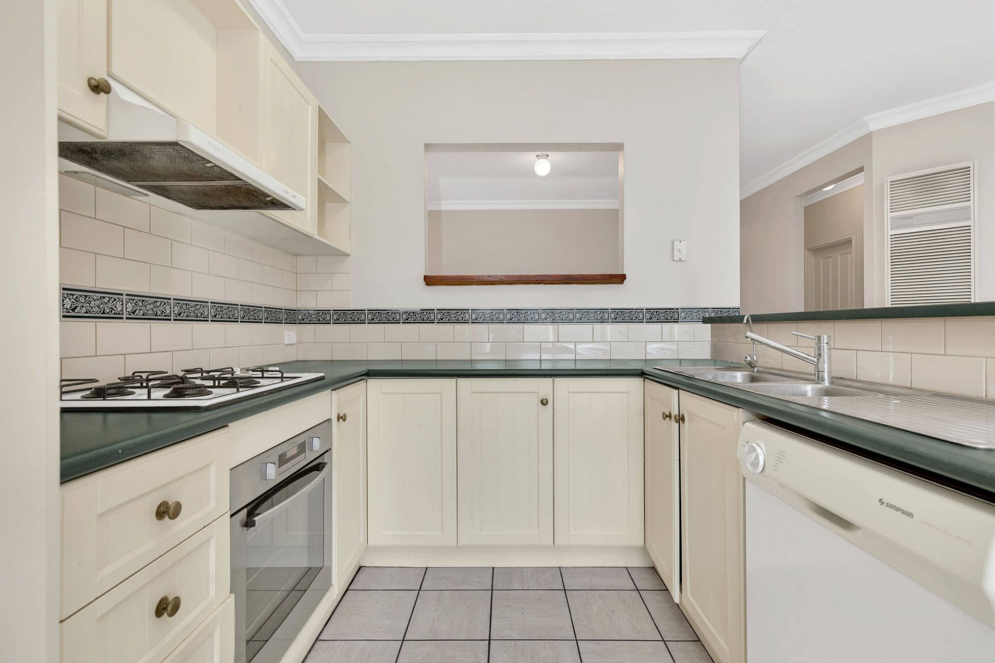 3 Byron Court, Wyndham Vale VIC 3024, Wyndham Vale - Thumbnail 3