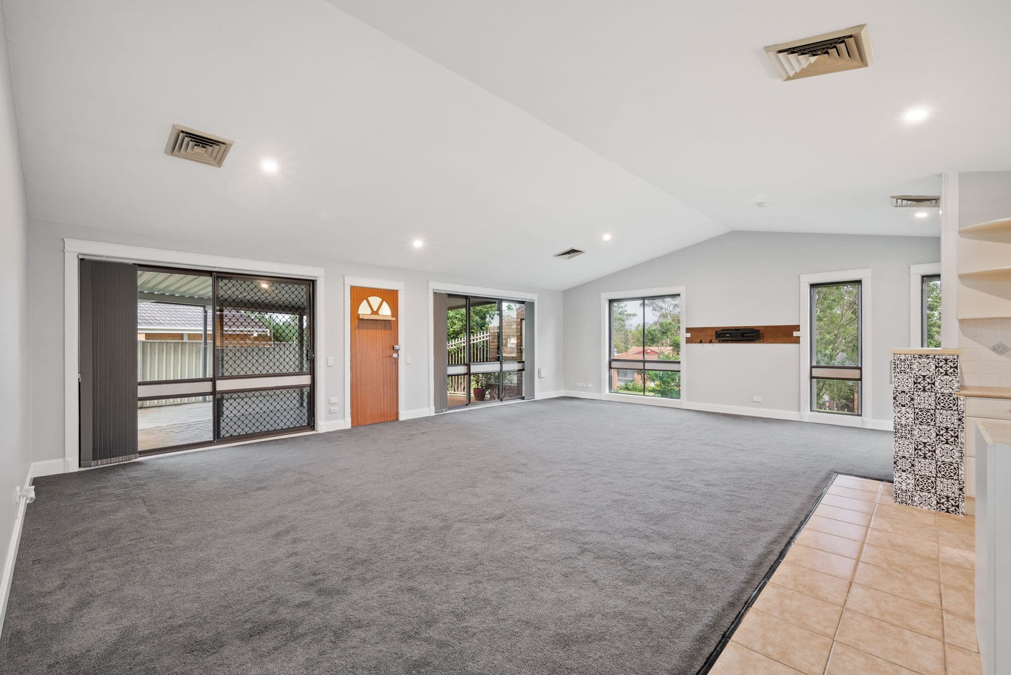 24 Clarendon Street, Dromana, Cranebrook - Thumbnail 2