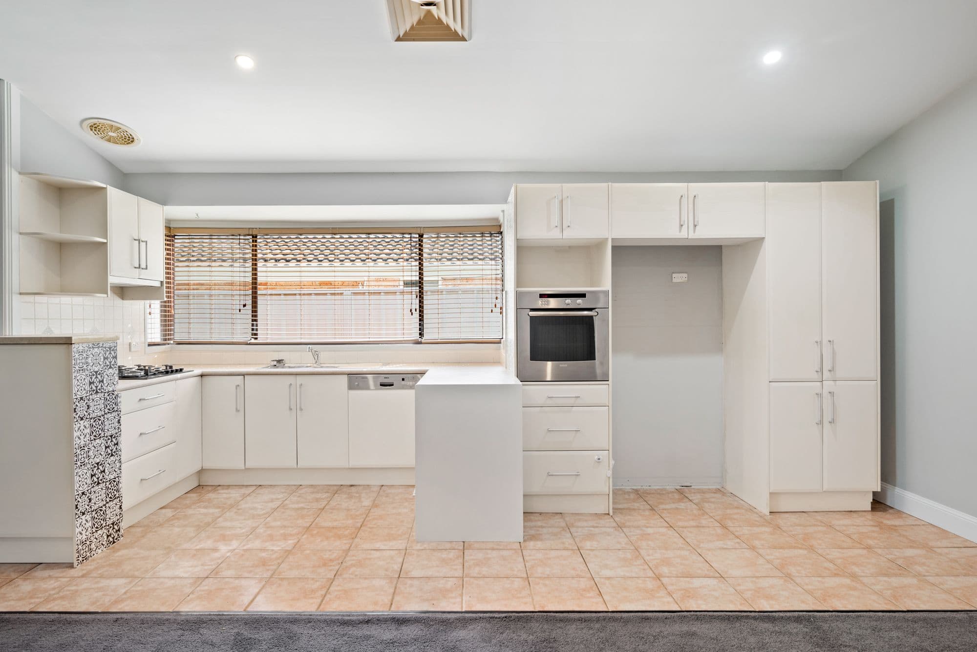 24 Clarendon Street, Dromana, Cranebrook - Thumbnail 4