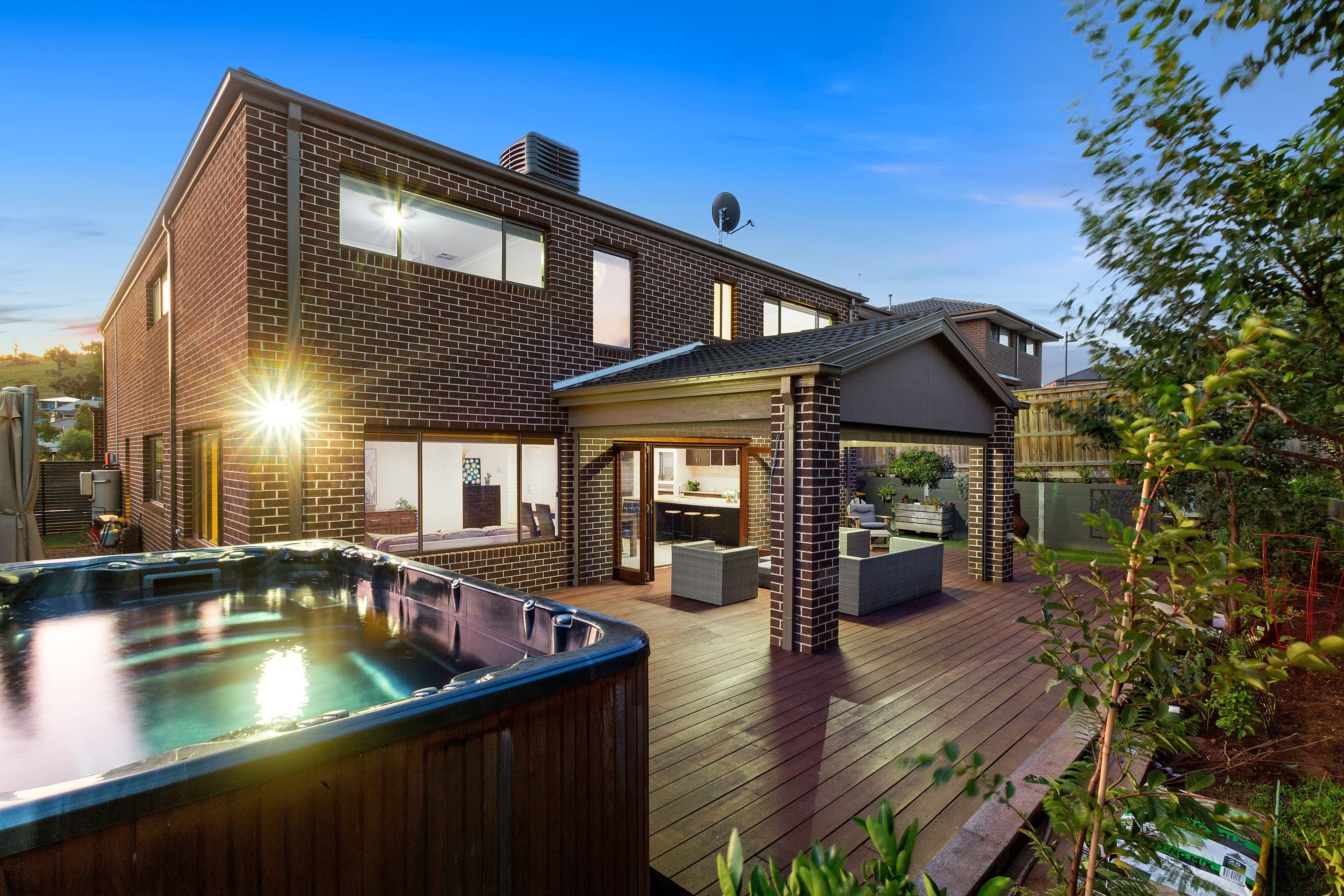 4 Palisades Boulevard, South Morang VIC 3752, South Morang - Thumbnail 2