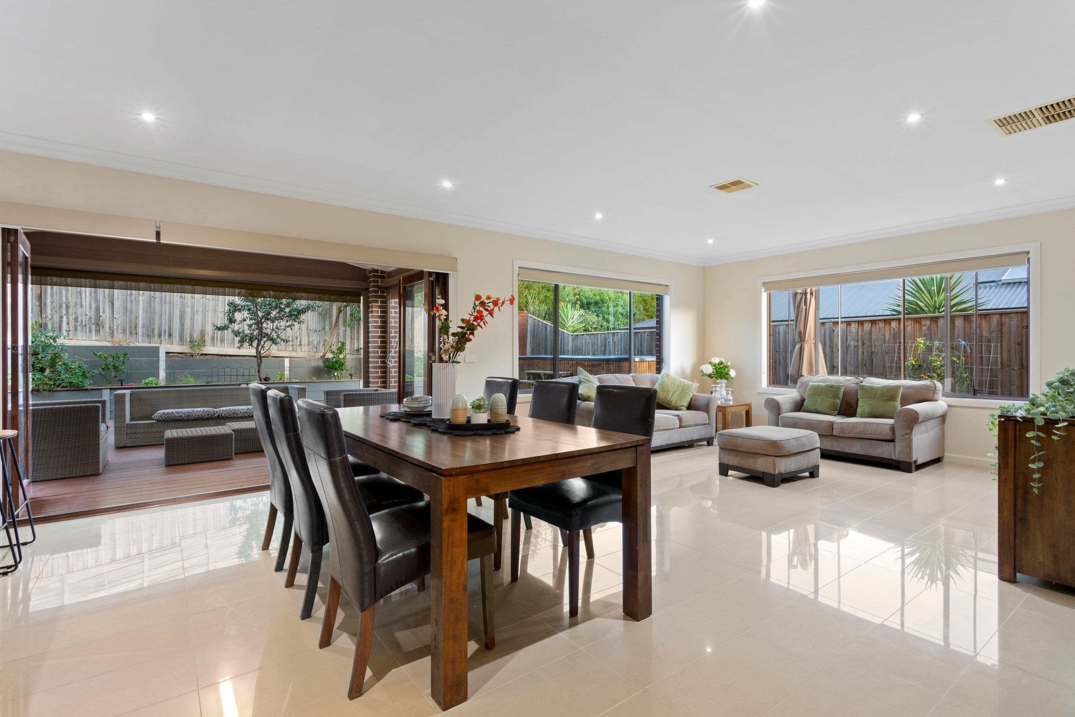 4 Palisades Boulevard, South Morang VIC 3752, South Morang - Thumbnail 4