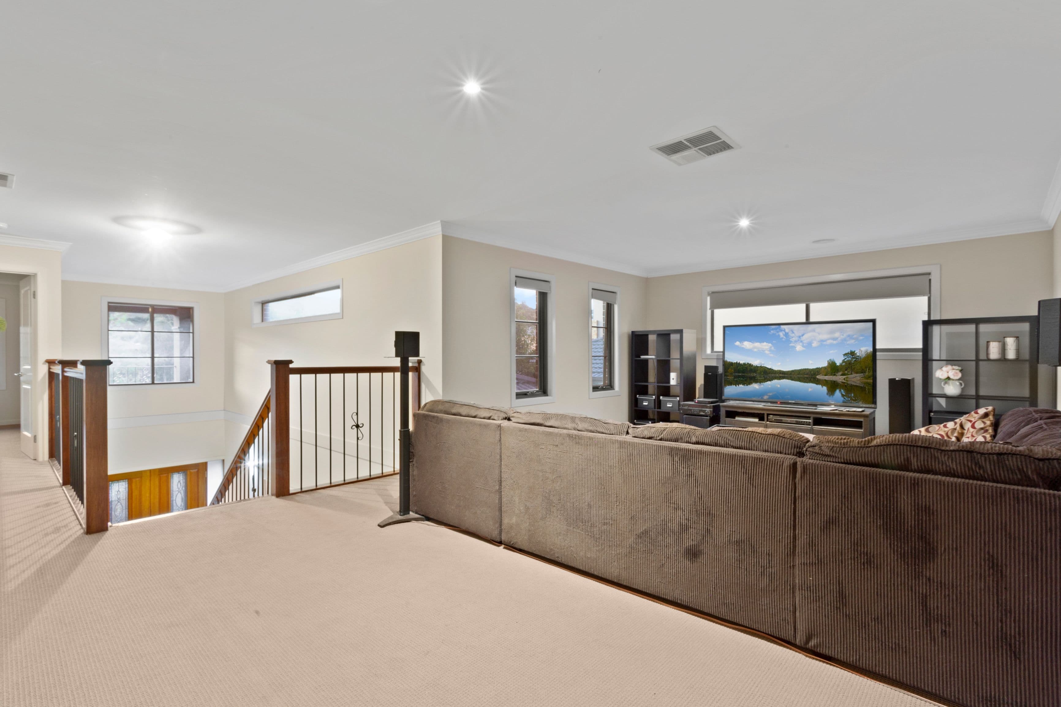 4 Palisades Boulevard, South Morang VIC 3752, South Morang - Thumbnail 7