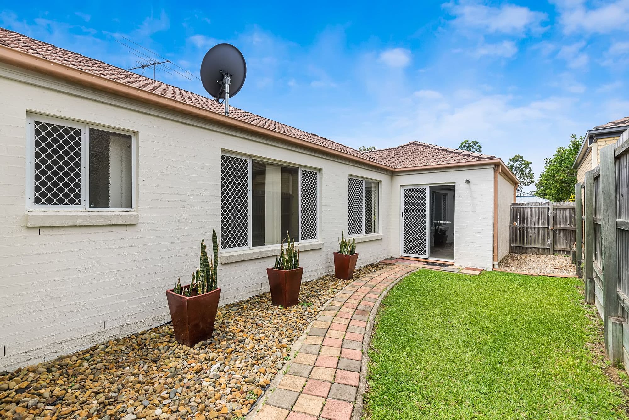 17 Chelsea Place, Forest Lake QLD 4078, Forest Lake - Thumbnail 2