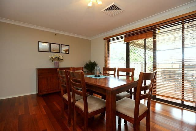 22 Jacaranda Drive, GEORGES HALL NSW 2198, Georges Hall - Thumbnail 6