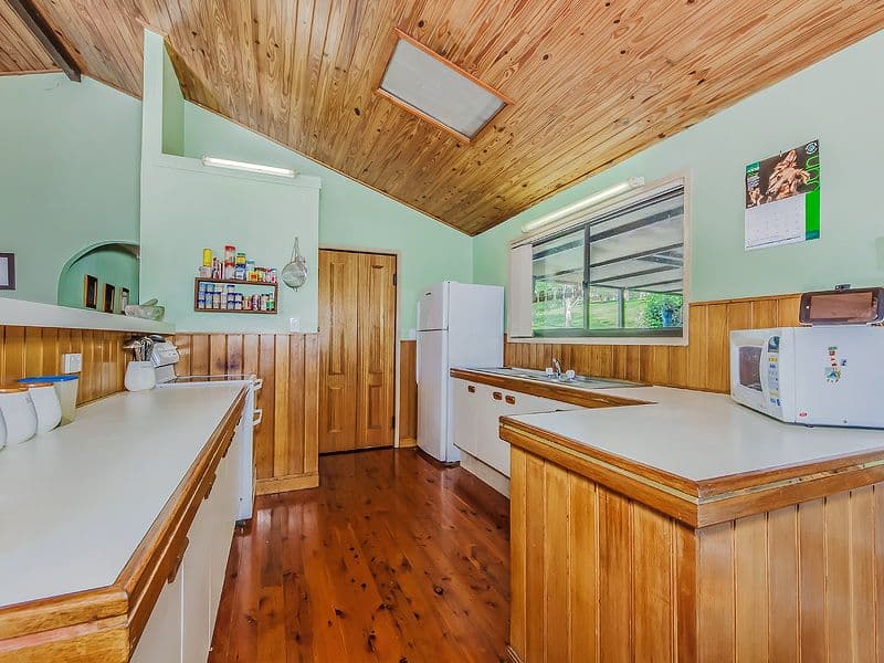 6 Marrantin Court, CARRARA QLD 4211, Carrara - Thumbnail 3