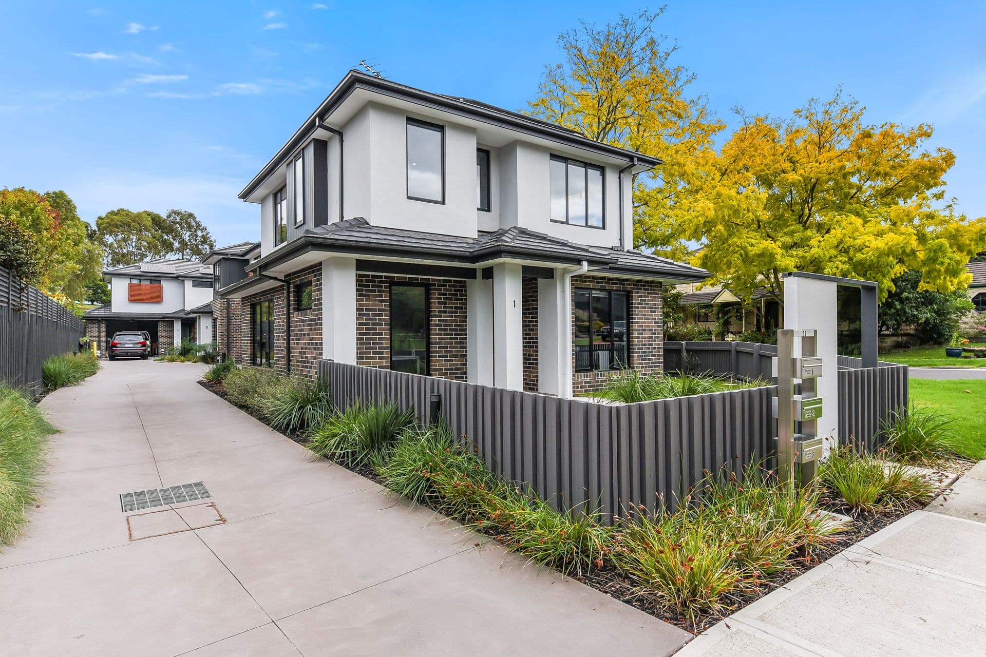 19 Melville Park Drive, Berwick VIC 3806, Berwick - Thumbnail 2