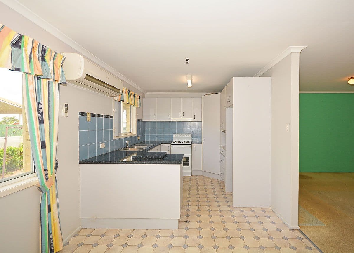 35 Caddy Avenue, Urraween QLD 4655, Urraween - Thumbnail 7