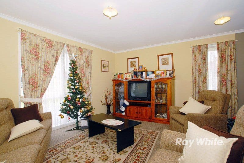 17 Denham Crescent, CRANBOURNE VIC 3977, Cranbourne North - Thumbnail 4