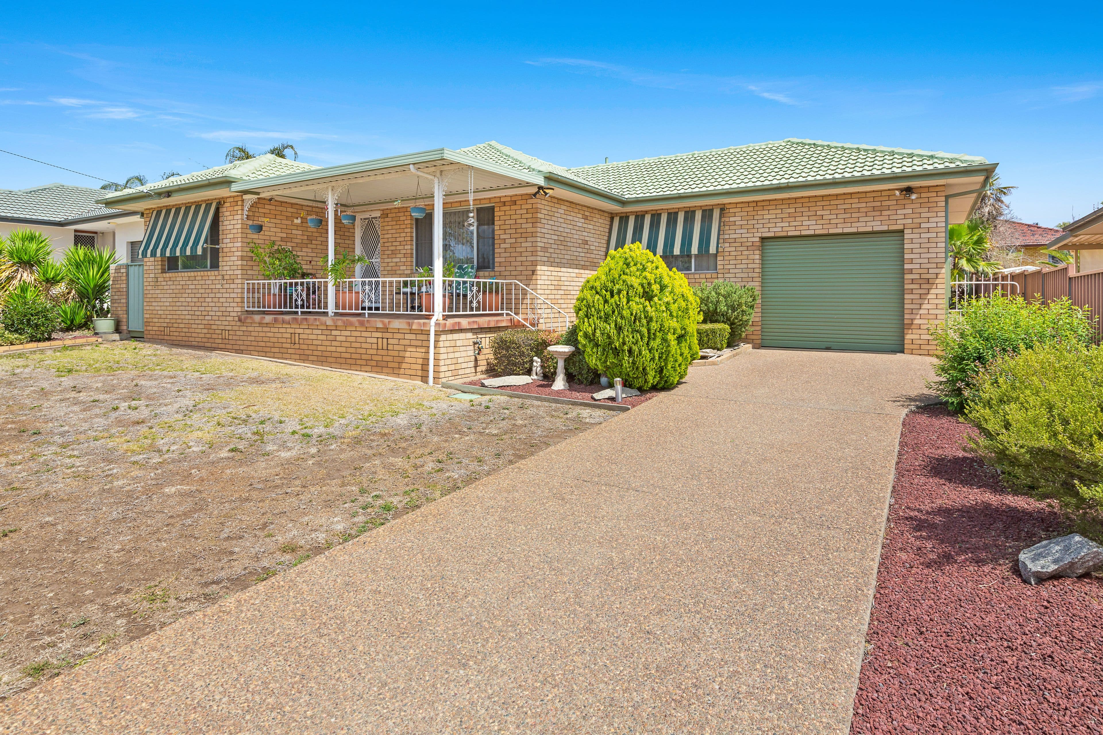 8 Murrawai Street, Tamworth NSW 2340, Tamworth - Image 1