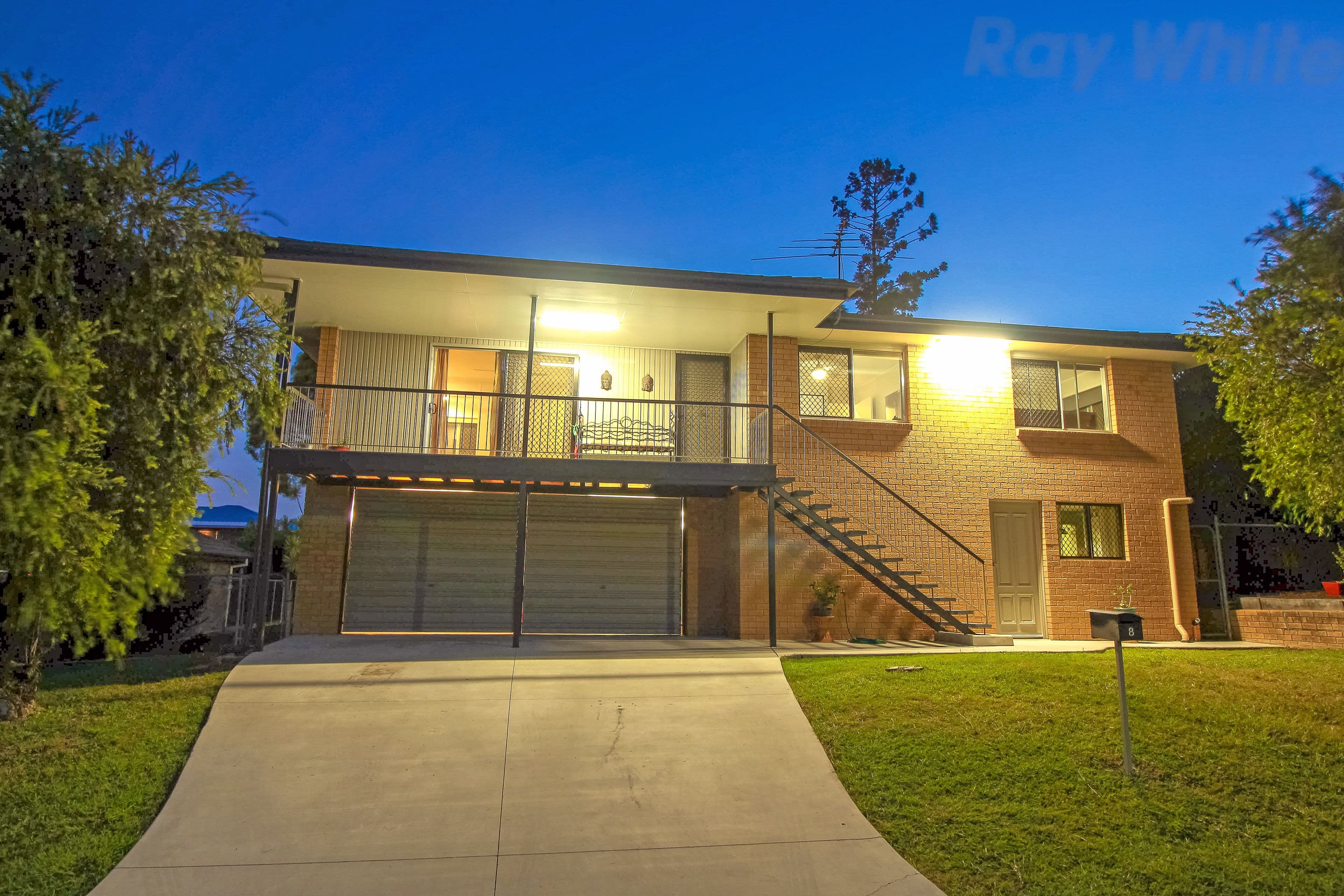 8 Gardner Place, Silkstone QLD 4304, Silkstone - Image 1