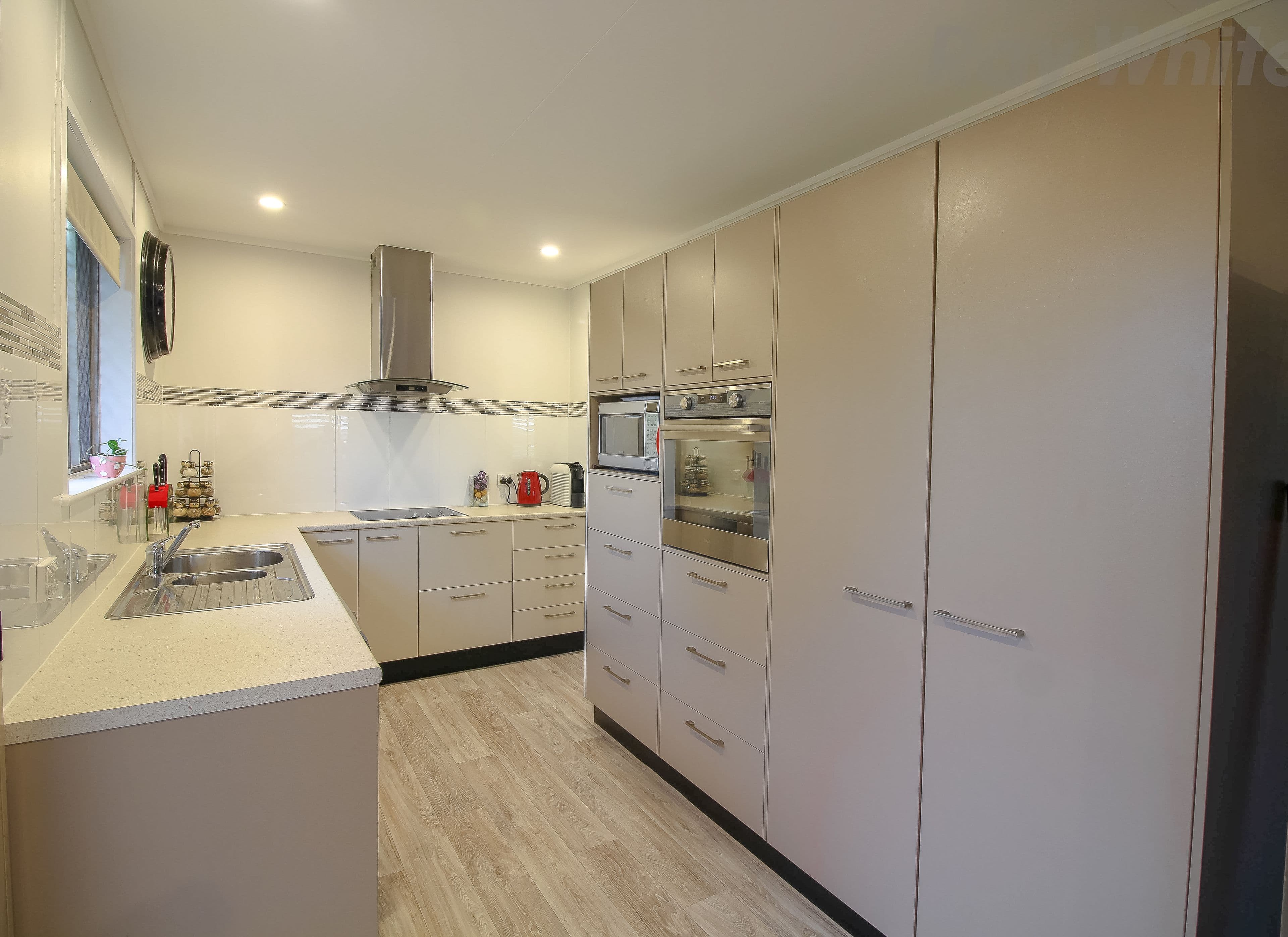 8 Gardner Place, Silkstone QLD 4304, Silkstone - Thumbnail 4