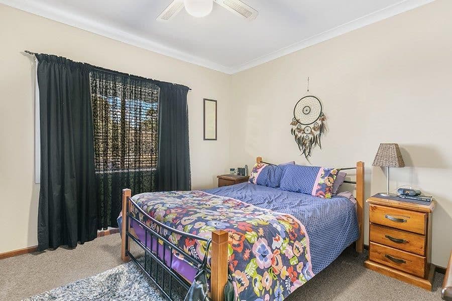 44 Milson Street, Charlestown - Thumbnail 5