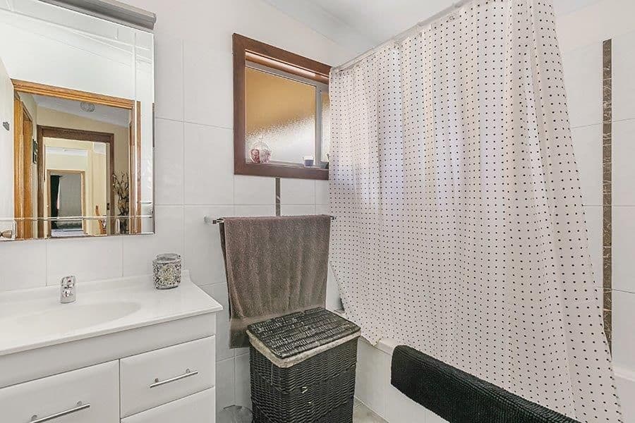 44 Milson Street, Charlestown - Thumbnail 7