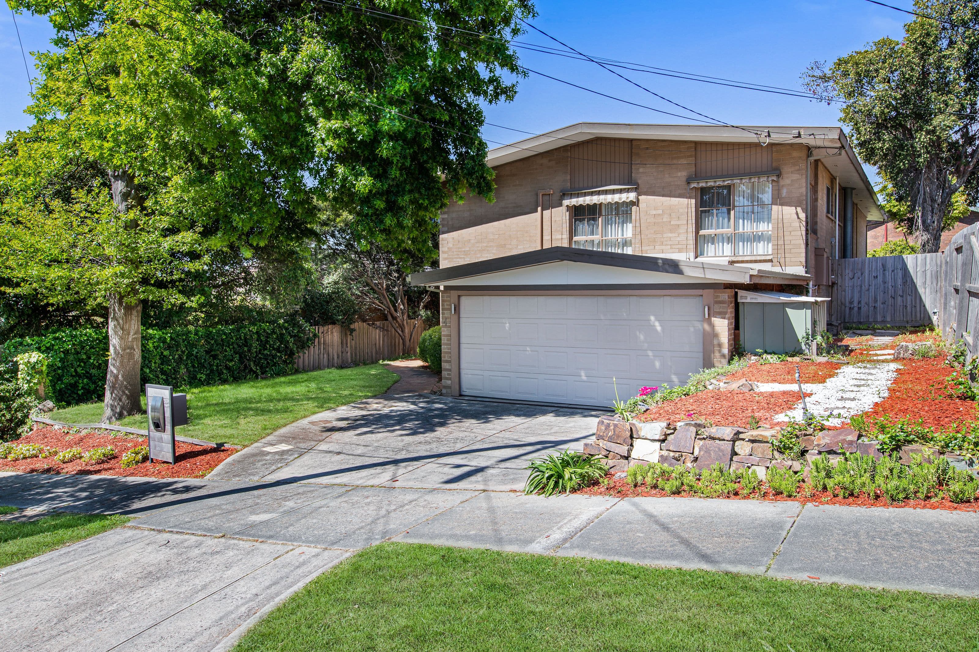 4 Alimar Road, Glen Waverley VIC 3150, Glen Waverley - Image 1