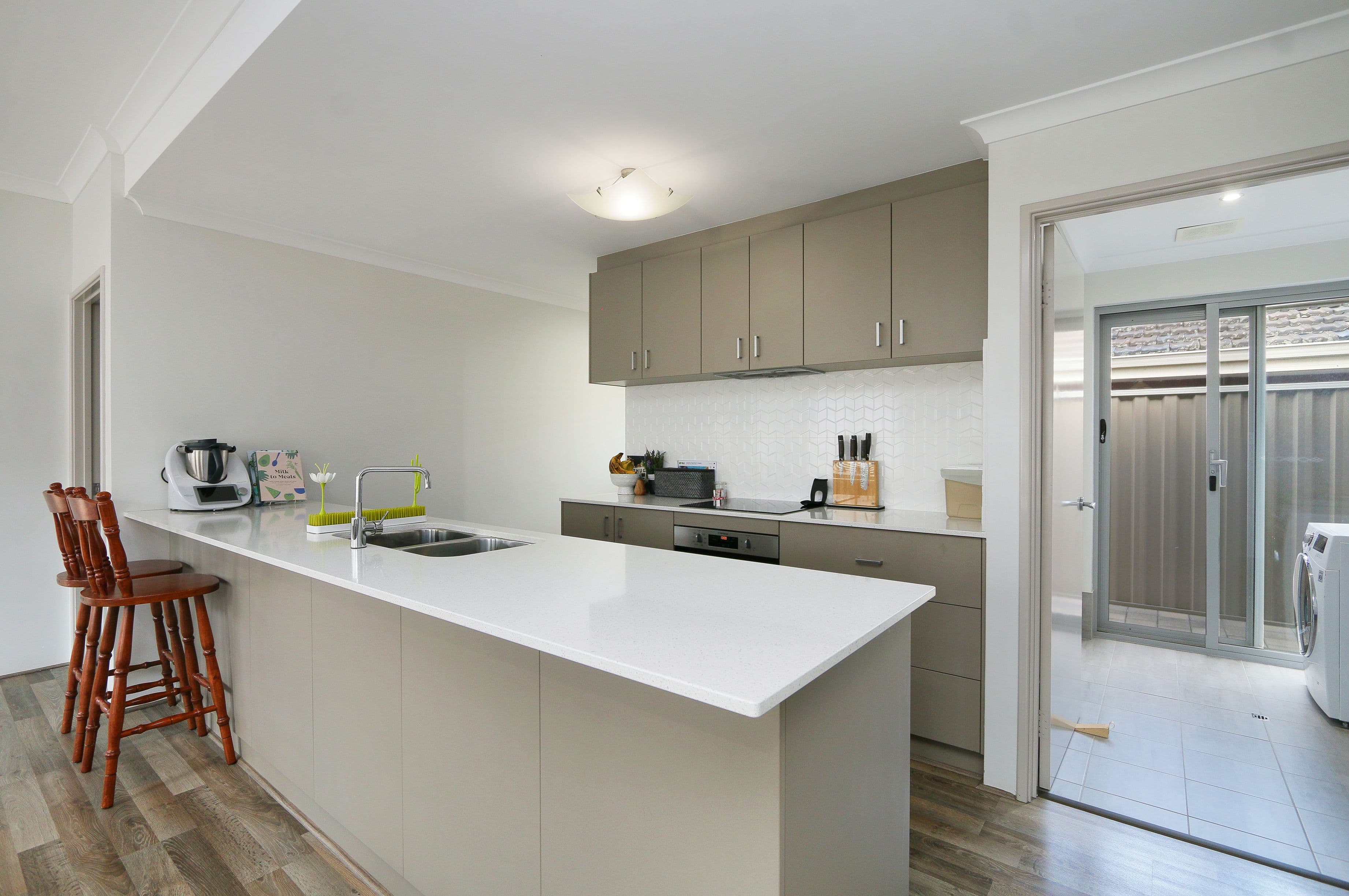 2 Davies Crescent, Kardinya WA 6163, Kardinya - Thumbnail 3