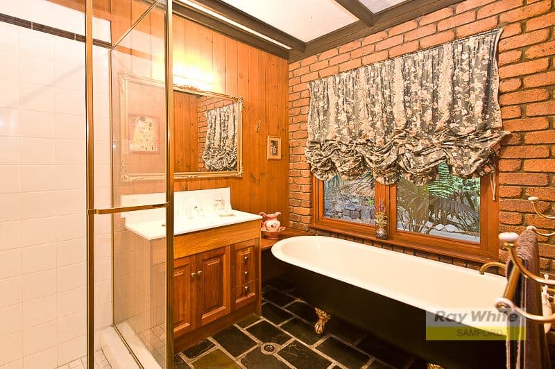 8 Ashwood Court, SAMFORD VALLEY QLD 4520, Samford Valley - Thumbnail 7