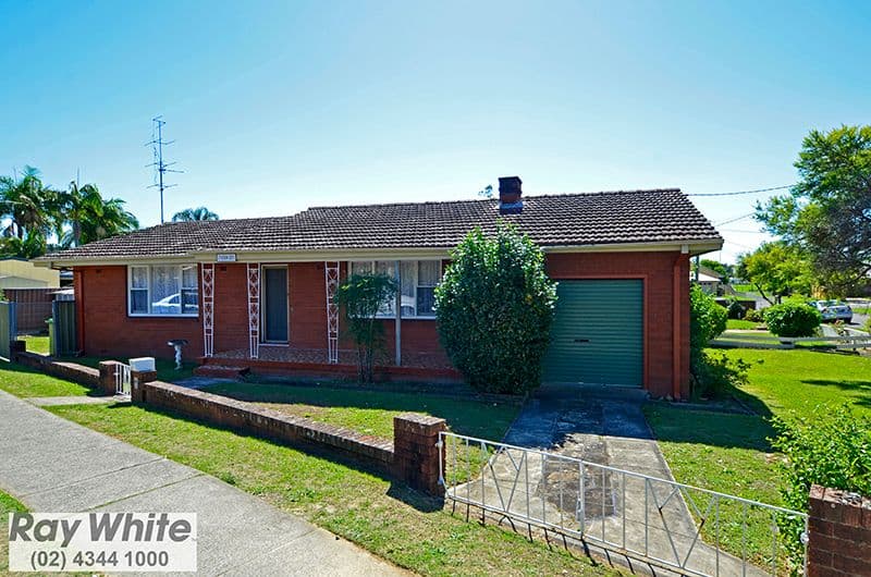 2 Robin Crescent, Woy Woy - Image 1