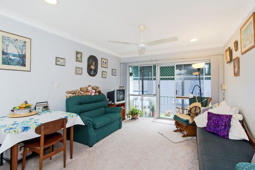 25 Lenneberg Street, SOUTHPORT QLD 4215, Southport - Thumbnail 3