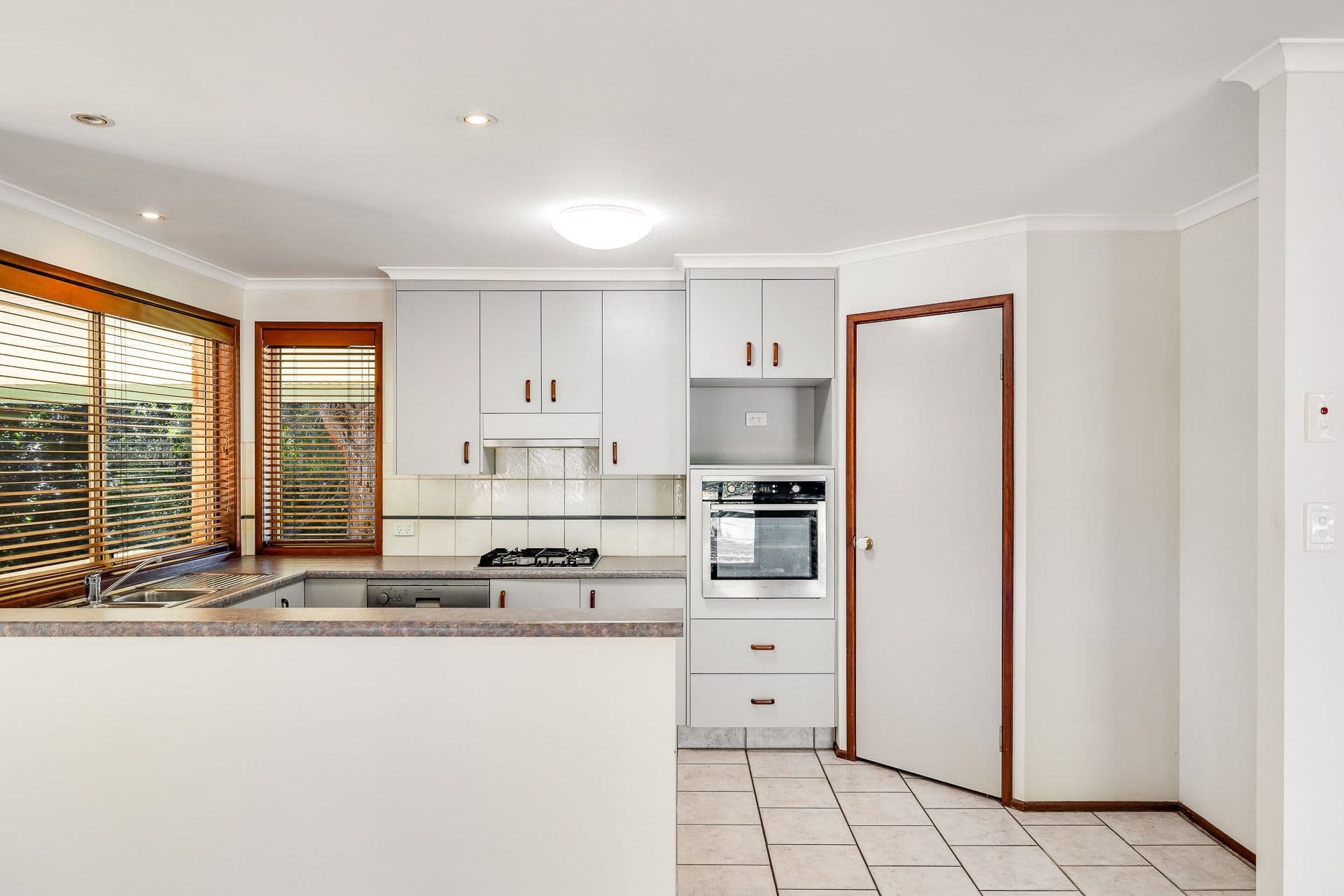 14 Delvue Crescent, Highfields QLD 4352, Highfields - Thumbnail 7
