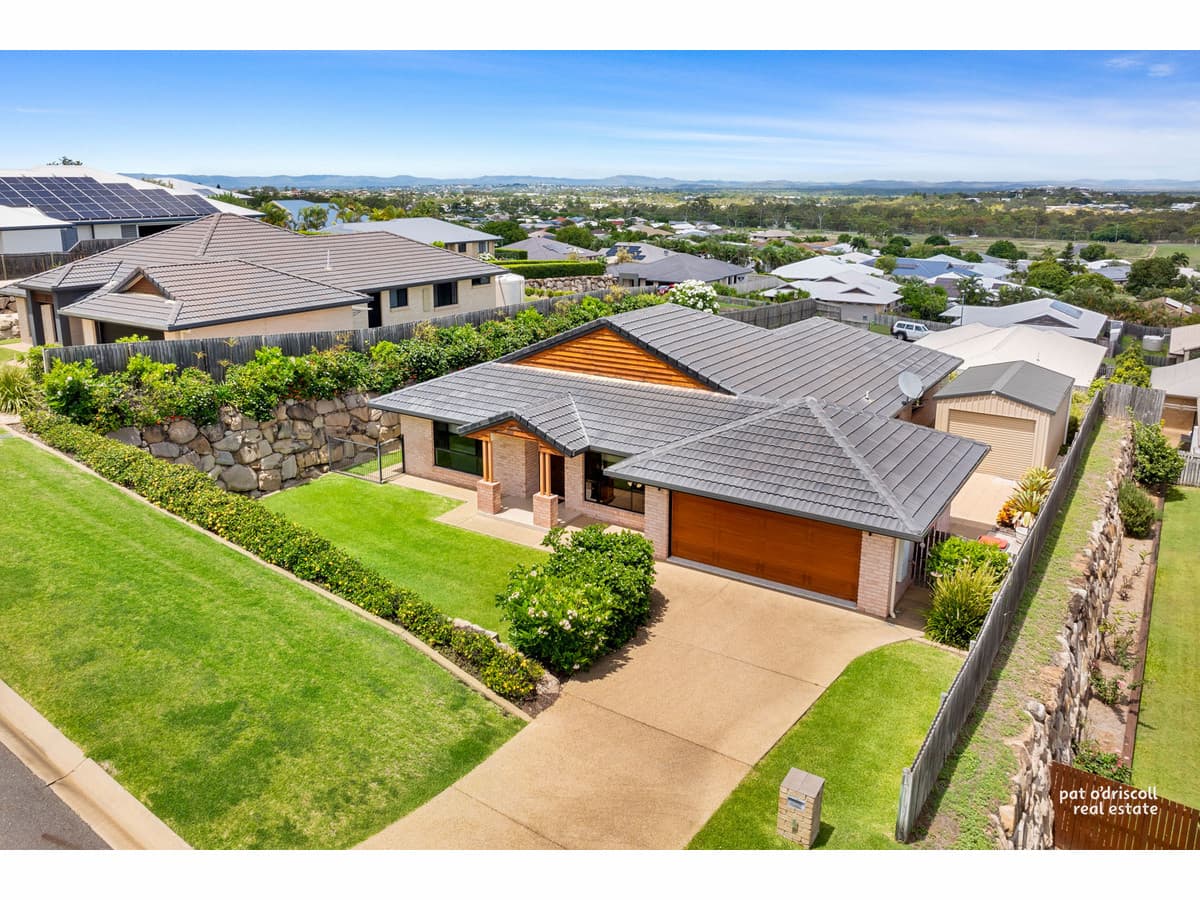 8 Skyline Drive, Norman Gardens QLD, Norman Gardens - Thumbnail 3