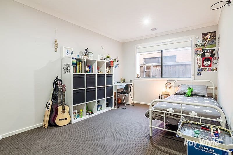 64 Frankland Street, Clyde North VIC 3978, Clyde North - Thumbnail 4
