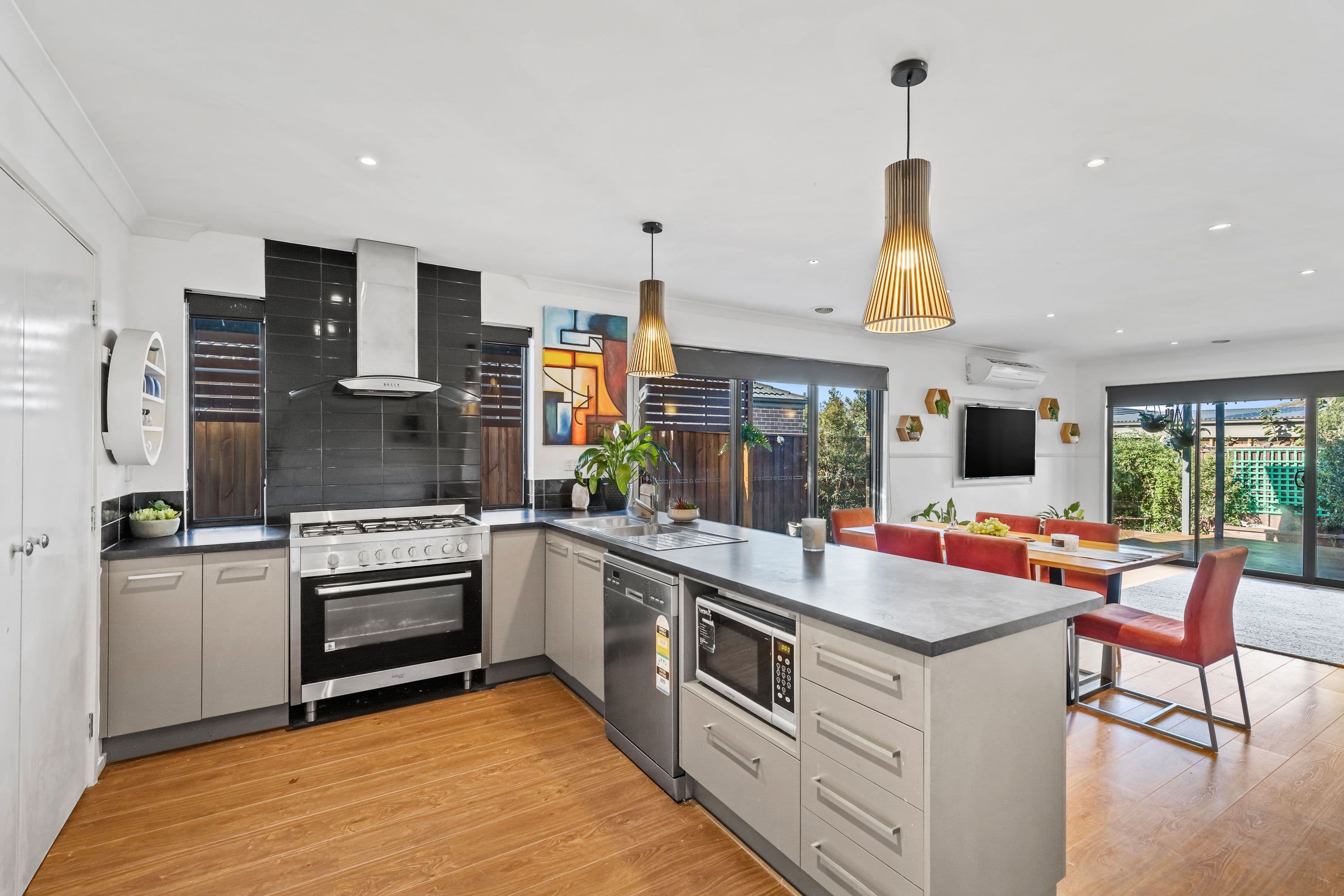 43 Balerno Way, Mernda VIC 3754, Mernda - Thumbnail 2