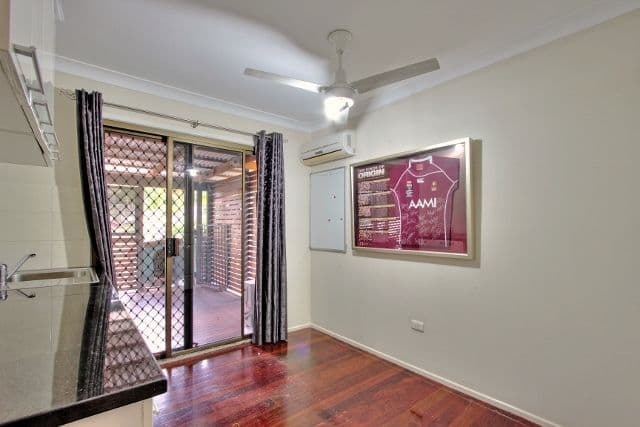 15 Manooka Street, ROCHEDALE SOUTH QLD 4123, Rochedale South - Thumbnail 5