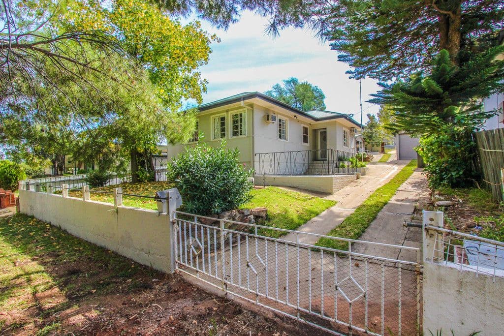 71 Melbourne Street, Narrandera - Image 1