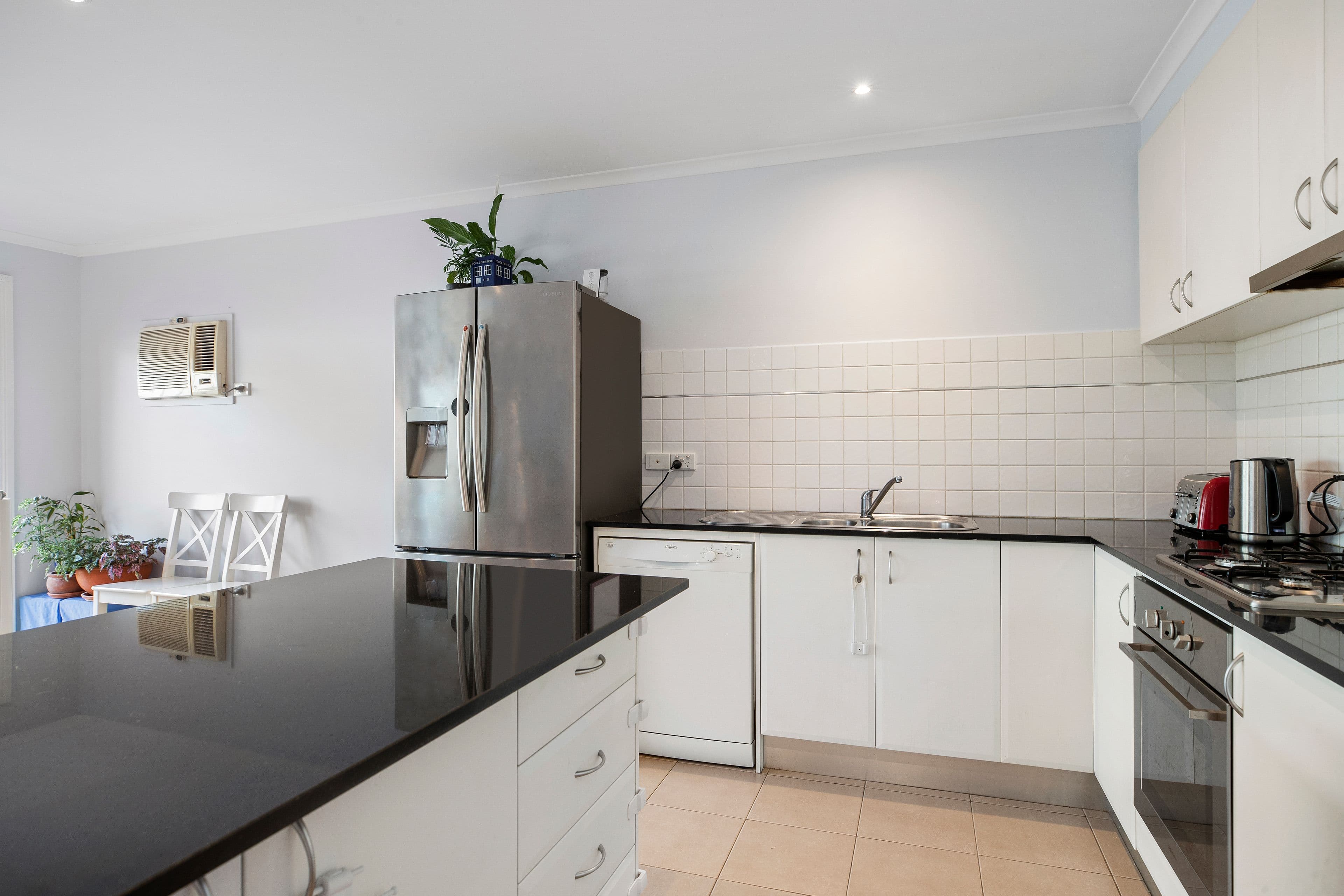 19a Matlock Road, Wantirna South VIC 3152, Wantirna South - Thumbnail 4