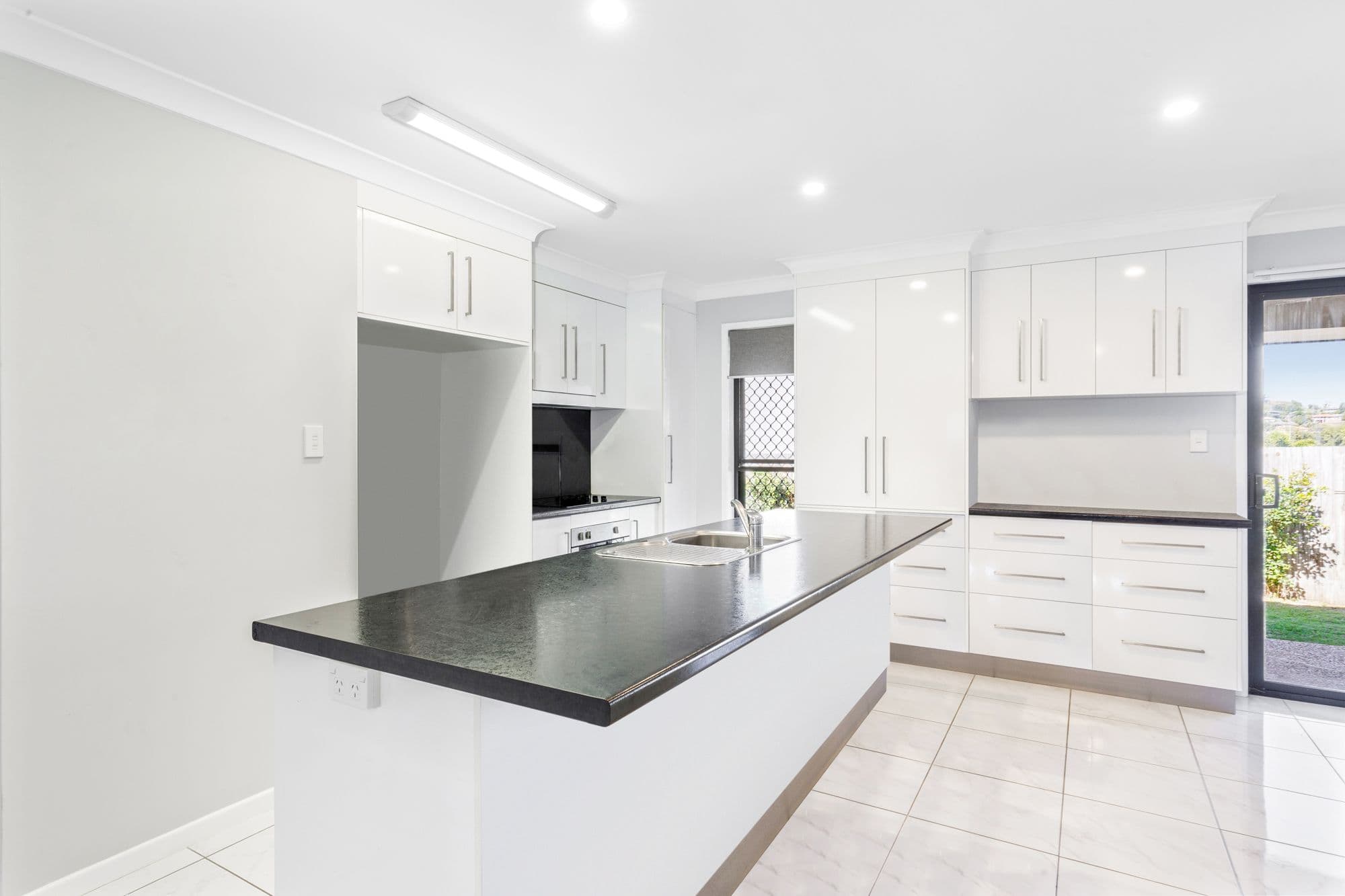 1 Brigalow Place, Lammermoor QLD 4703, Lammermoor - Thumbnail 3