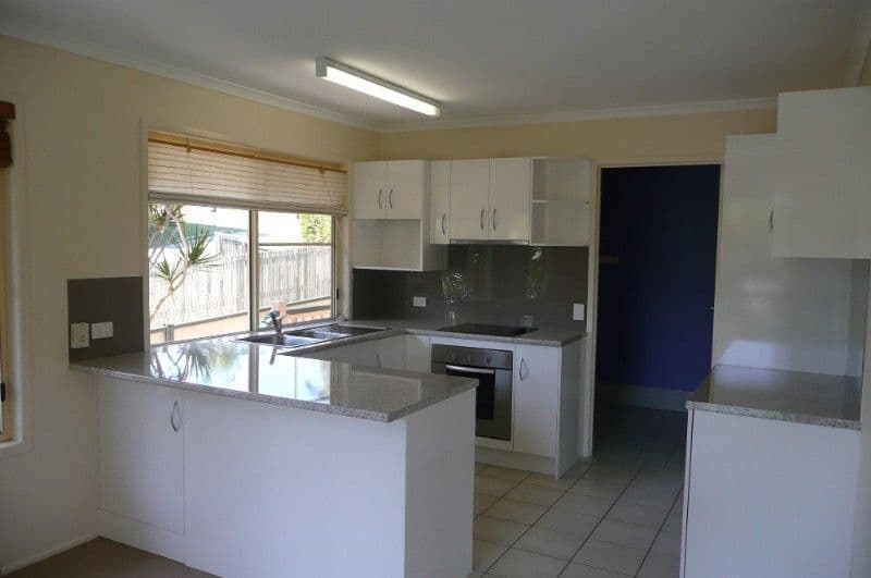61 Carnation Drive, Mooroobool, QLD, 4870, Mooroobool - Thumbnail 5