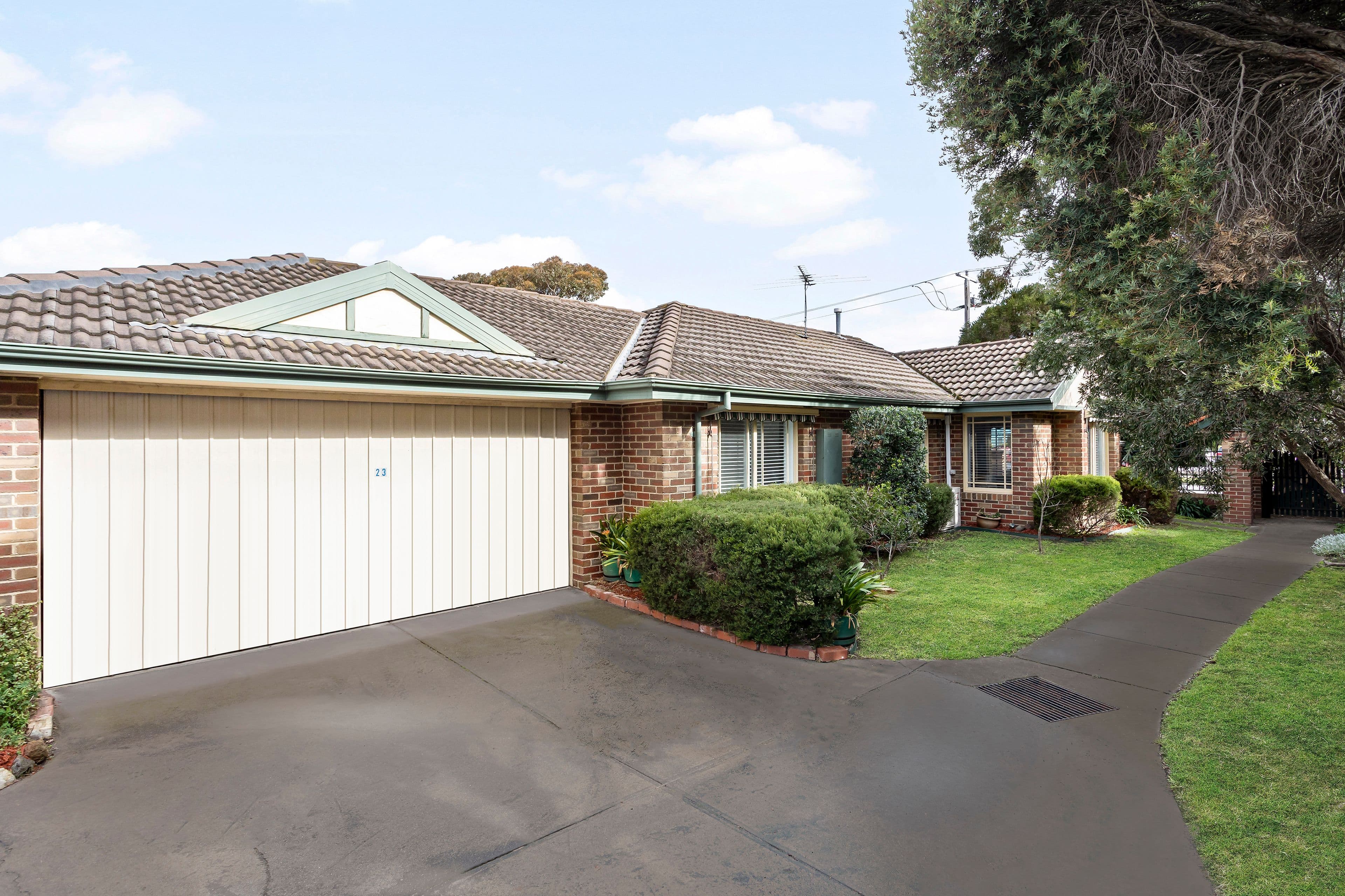 23 Tintern Mews, Cheltenham VIC 3192, Cheltenham - Thumbnail 2