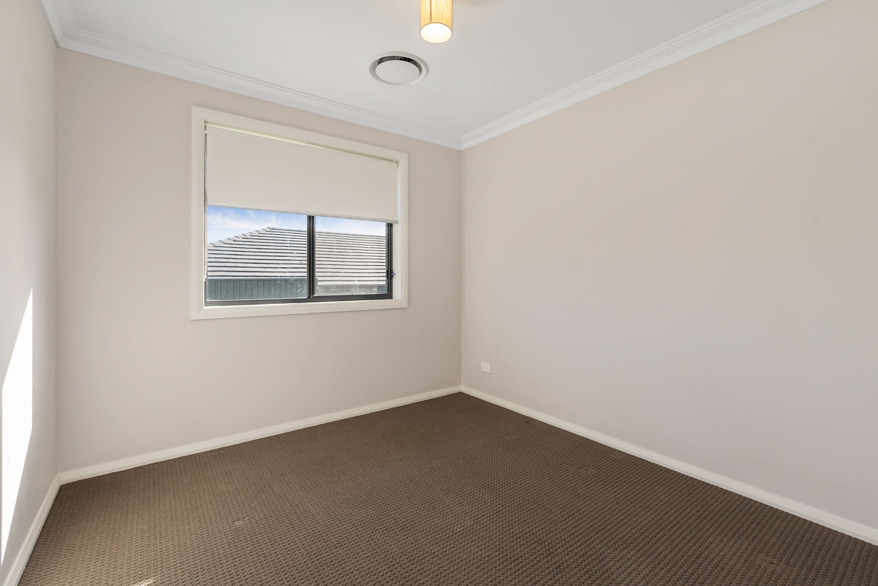 22 Oaklands Circuit, Gregory Hills - Thumbnail 8