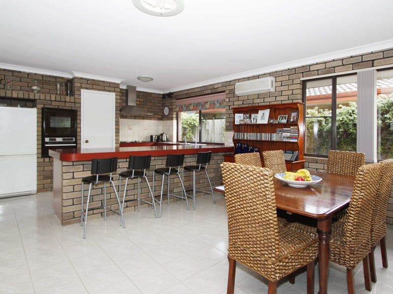 39 Maranon Crescent, BEECHBORO WA 6063, Beechboro - Thumbnail 3