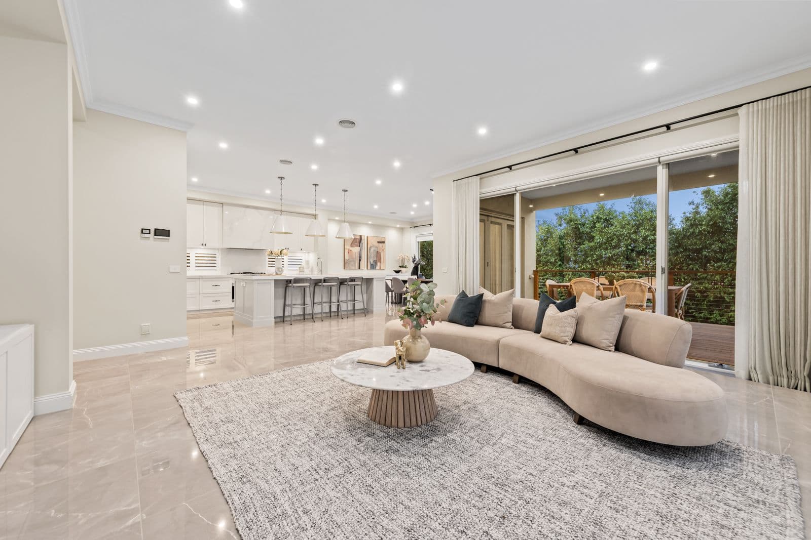 21 Uganda Street, Burwood VIC 3125, Burwood - Thumbnail 2